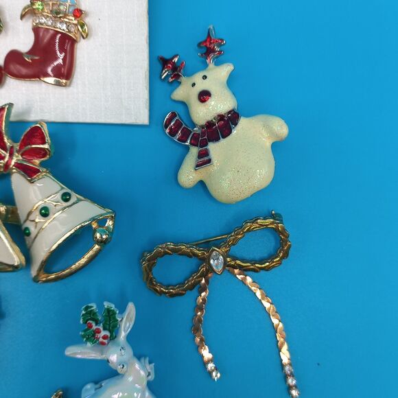 Vintage LOT: JEWELRY Snowman Bell Reindeer Brooches Earrings XMAS is Coming! - Picture 6 of 9